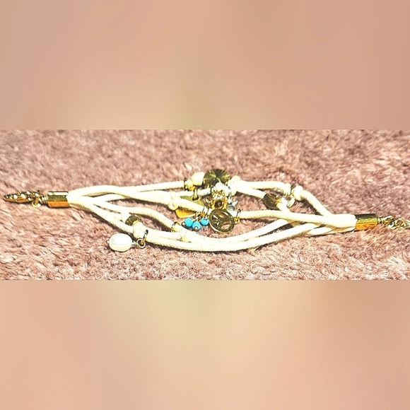 JUICY Couture White Multi Strand Crown Peace Pearl Heart Bling Charm Bracelet - Picture 8 of 14